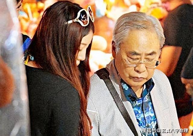 蓝天白云
