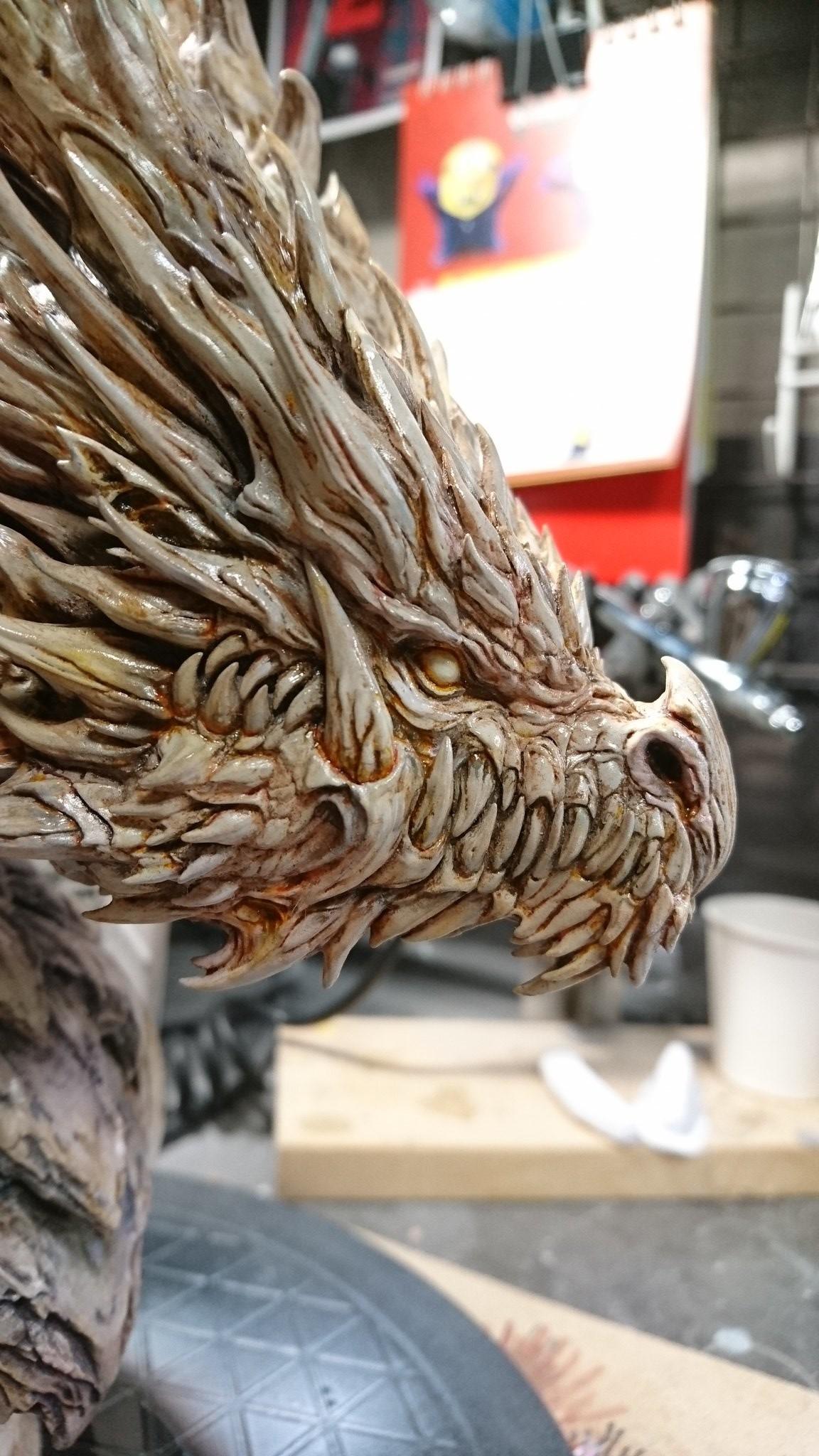 成都巨型3D蛇广告因争议被撤下