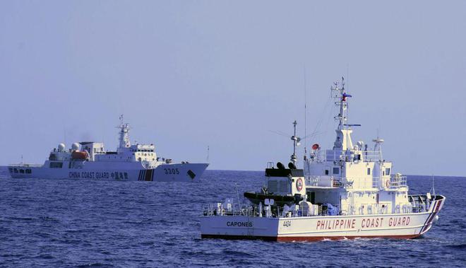 中方回应菲向非法“坐滩”军舰运补