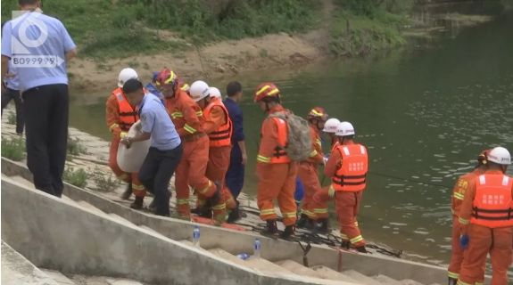 重庆一父亲带儿女钓鱼3人落水身亡