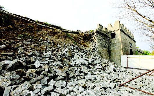 凤阳鼓楼坍塌 去年刚花341万维修