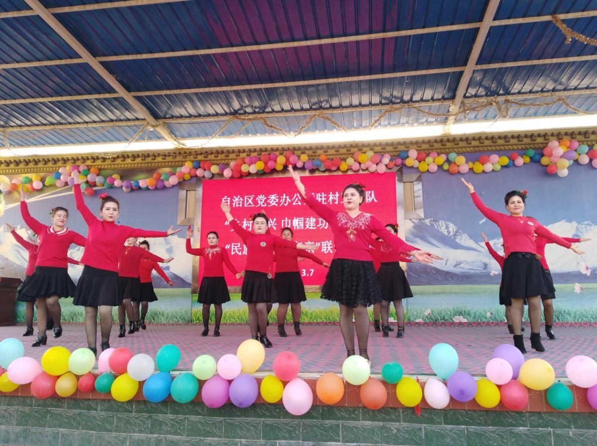 大学生掉化粪池遇难