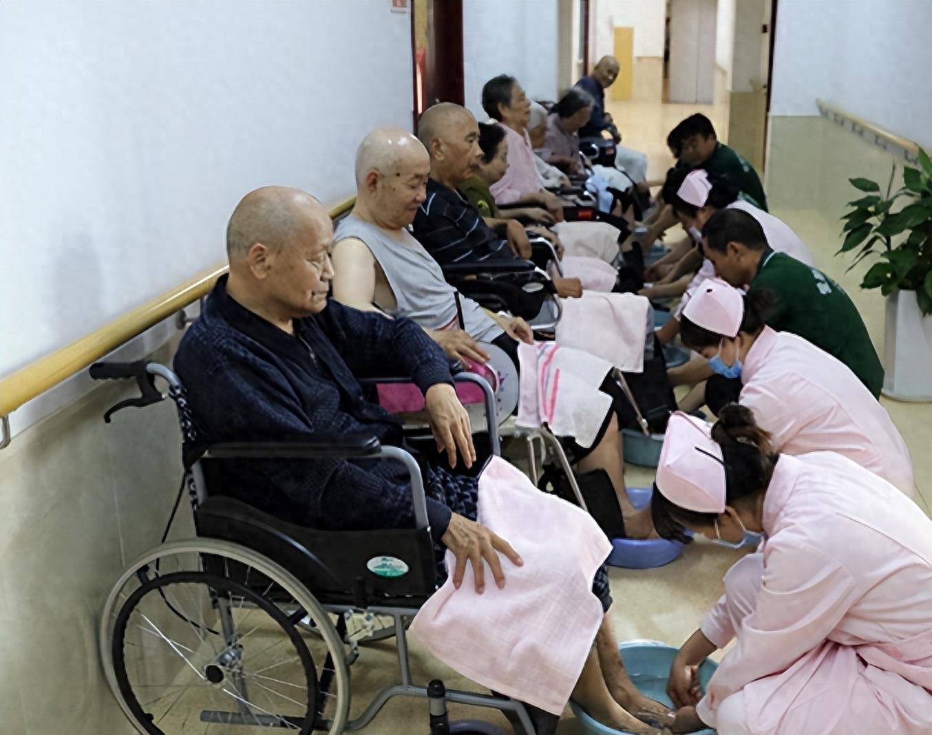 老太养老院呛饭离世