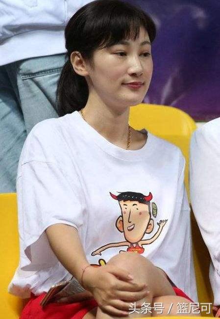 震惊！周琦老婆曾逼其回国内幕曝光，背后原因令人唏嘘！