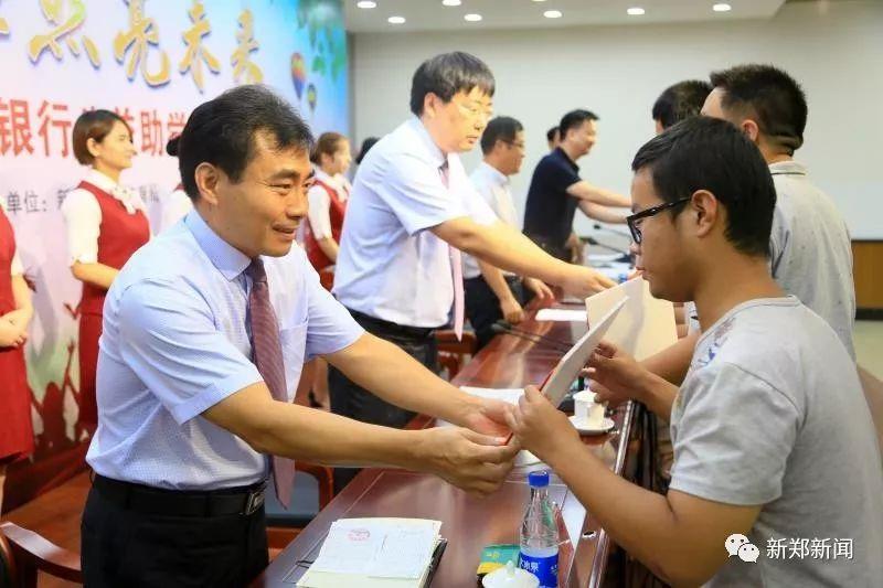 金融“活水”精准浇灌小微企业：政策红利如何破解融资难题？