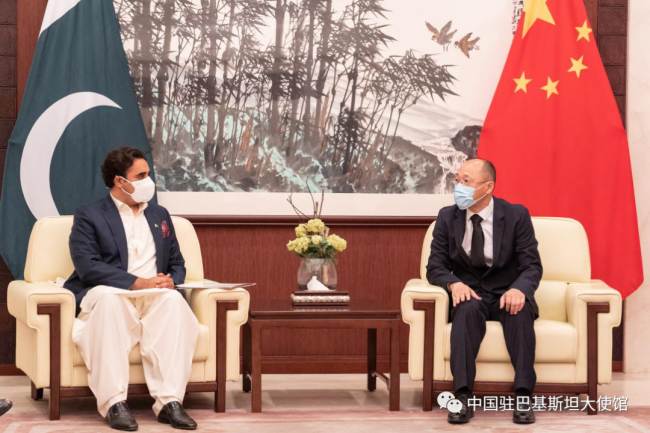 震撼！巴基斯坦总统：坚定与中国站在一起，背后原因令人动容！